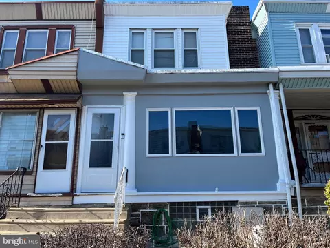 592 Anchor St, Philadelphia, PA 19120