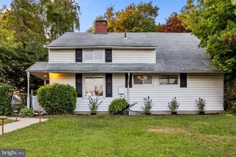 9504 Convent Ave, Philadelphia, PA 19114