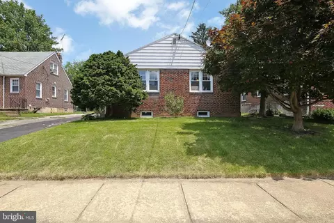 913 Lansing St, Philadelphia, PA 19111