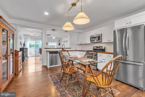 1240 Catharine St, Philadelphia, PA 19147