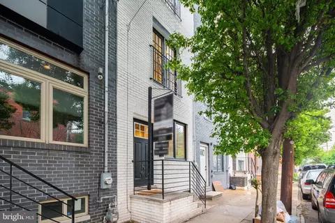241 W Jefferson St, Philadelphia, PA 19122