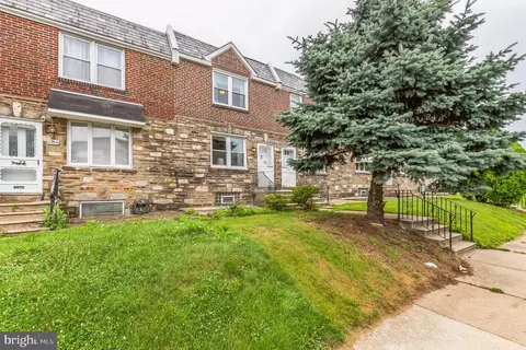 2752 Lardner St, Philadelphia, PA 19149