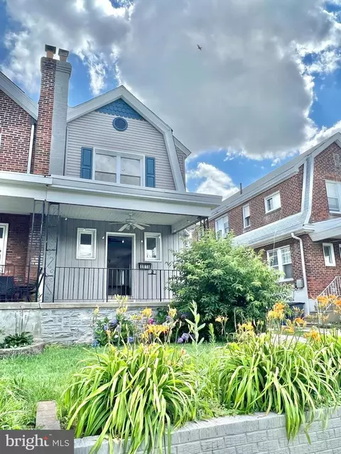 1816 Hoffnagle St, Philadelphia, PA 19152