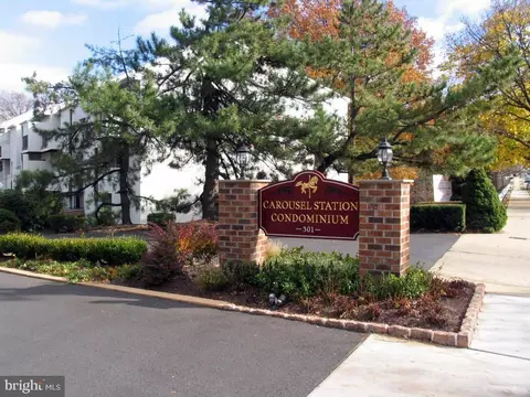 301 Byberry Rd #F17, Philadelphia, PA 19116