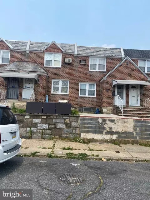 6736 Revere St, Philadelphia, PA 19149