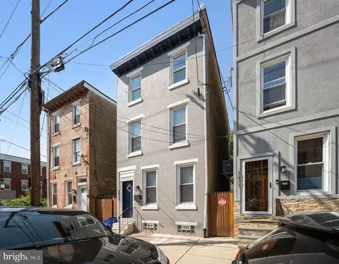 3433 W Clearfield St, Philadelphia, PA 19132
