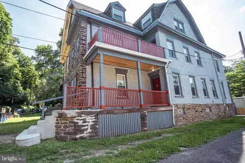 364 E Church Ln, Philadelphia, PA 19144