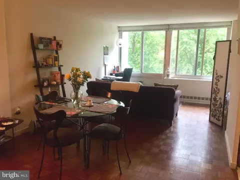 60436 S Washington Sq #306, Philadelphia, PA 19106