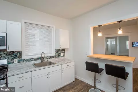 4805 N Warnock St, Philadelphia, PA 19141