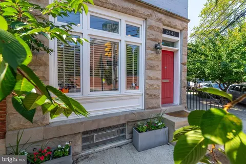2340 Fitzwater St, Philadelphia, PA 19146