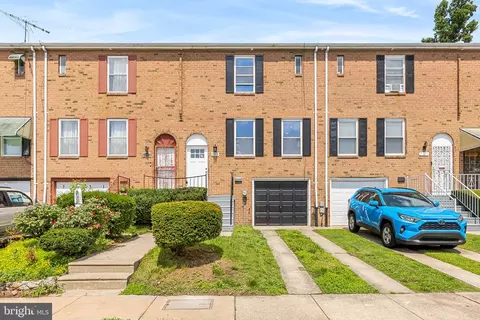 7929 Pompey Pl, Philadelphia, PA 19153