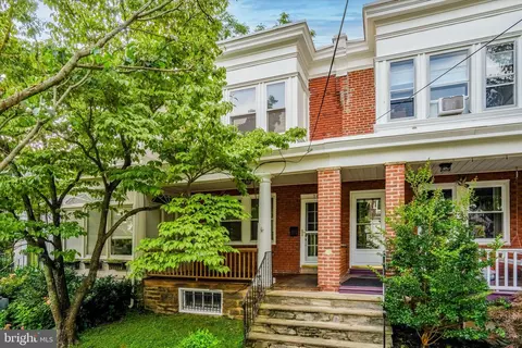 145 W Meade St, Philadelphia, PA 19118