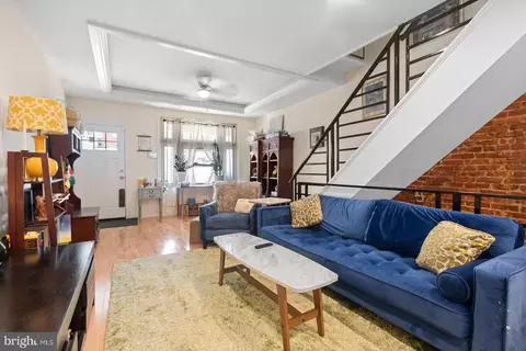 628 S Conestoga St, Philadelphia, PA 19143