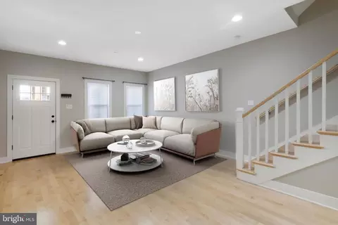345 Leverington Ave, Philadelphia, PA 19128