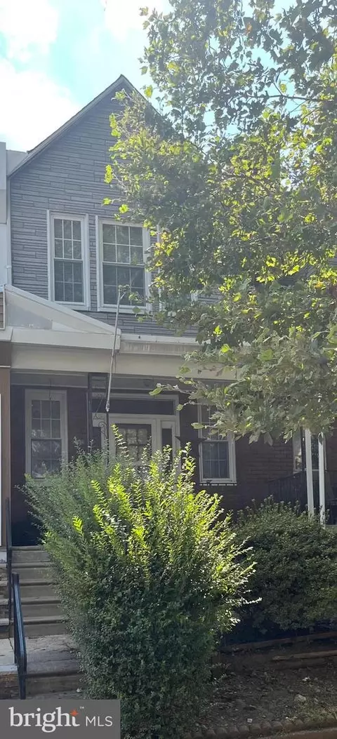 4036 Aldine St, Philadelphia, PA 19136