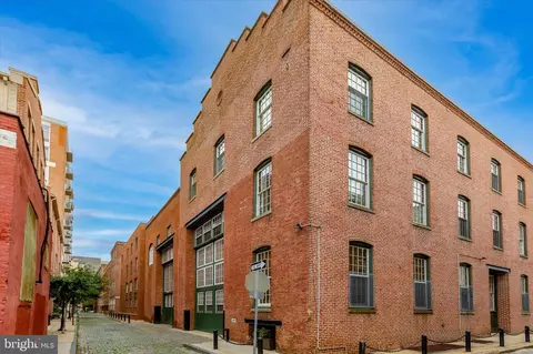 130 N 36 N Bread St #126, Philadelphia, PA 19106
