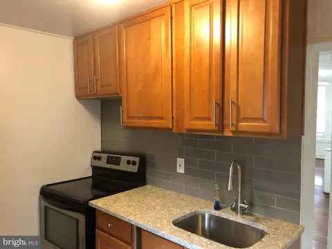 2654 Deacon St, Philadelphia, PA 19129