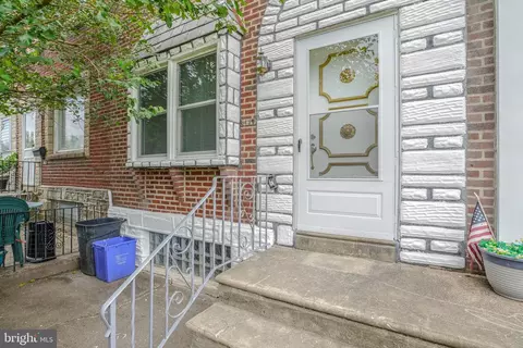 6617 Erdrick St, Philadelphia, PA 19135