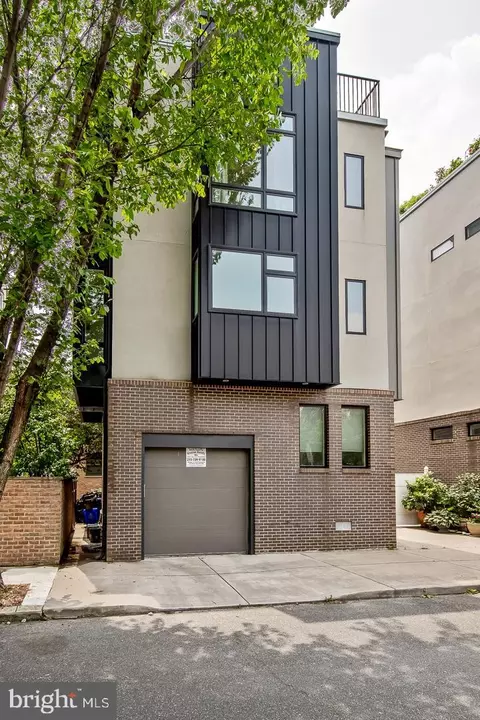 103 Alter St, Philadelphia, PA 19147