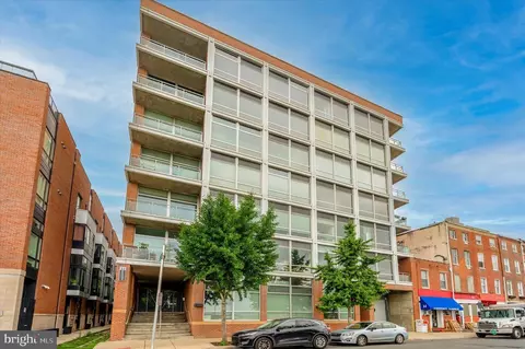 22 S Front St #101, Philadelphia, PA 19106