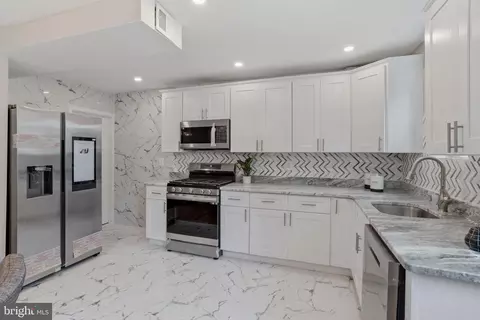 6117 Lawndale Ave, Philadelphia, PA 19111