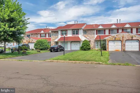 4357 Whiting Rd, Philadelphia, PA 19154