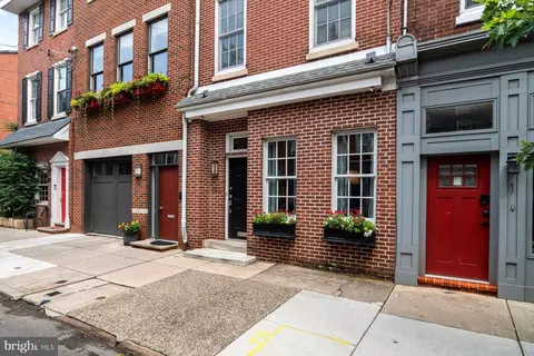743 S 2nd St, Philadelphia, PA 19147