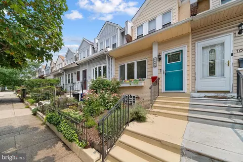 1045 S 50th St, Philadelphia, PA 19143