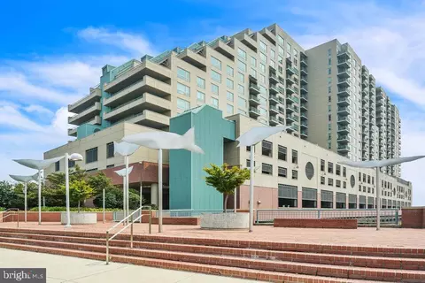 717 S Columbus Blvd #1206, Philadelphia, PA 19147