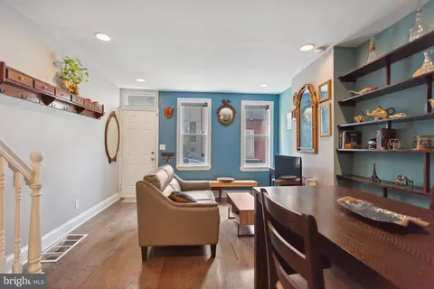 435 Sigel St, Philadelphia, PA 19148