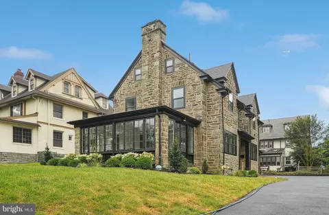 312628 Midvale Ave, Philadelphia, PA 19129