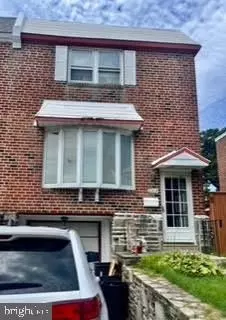 2818 Tremont St, Philadelphia, PA 19136
