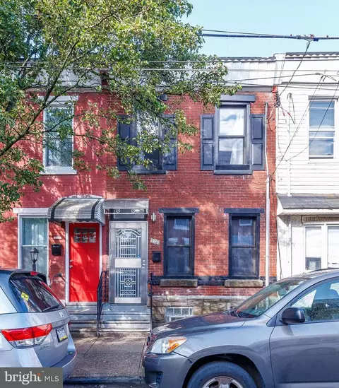 1914 E Albert St, Philadelphia, PA 19125