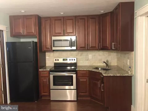 156 W Hansberry St, Philadelphia, PA 19144
