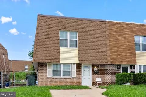 9922 President St, Philadelphia, PA 19115