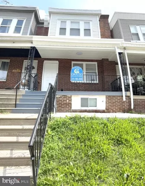 955 Anchor St, Philadelphia, PA 19124