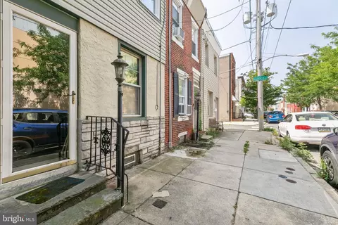 2613 Sepviva St, Philadelphia, PA 19125