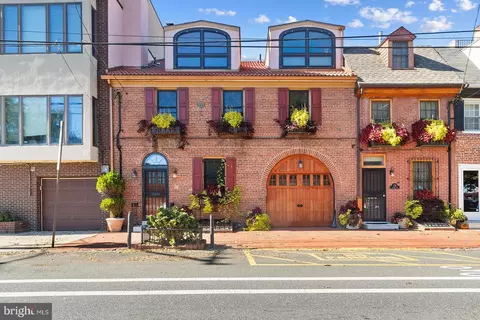 726-728 S Front St, Philadelphia, PA 19147
