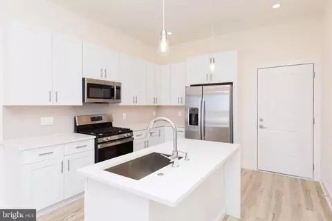 1148 N 2nd St #6B, Philadelphia, PA 19123