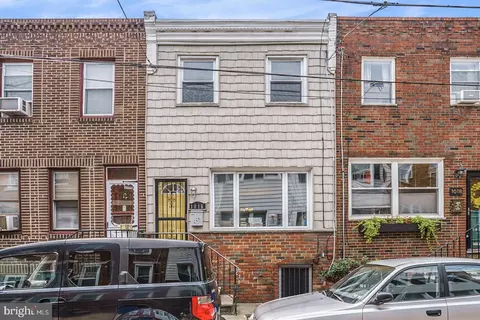 1016 Emily St, Philadelphia, PA 19148