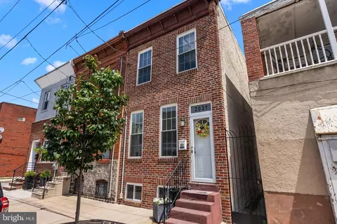 2031 S 11th St, Philadelphia, PA 19148