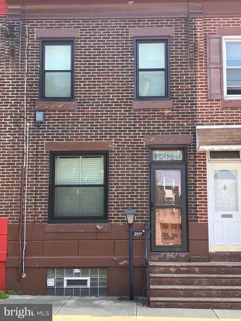 2517 Edgemont St, Philadelphia, PA 19125
