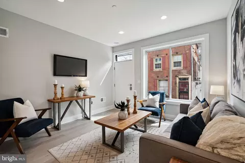 1014 N Leithgow St, Philadelphia, PA 19123