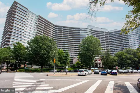 2401 Pennsylvania Ave #19A12, Philadelphia, PA 19130