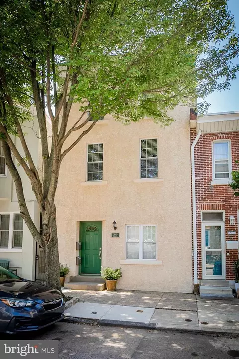3840 Terrace St, Philadelphia, PA 19128