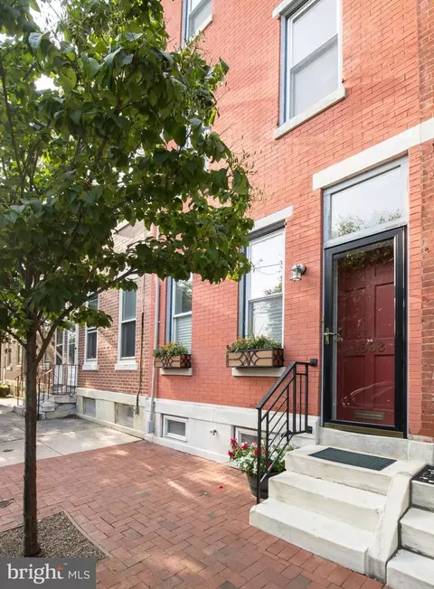 1833 North St, Philadelphia, PA 19130