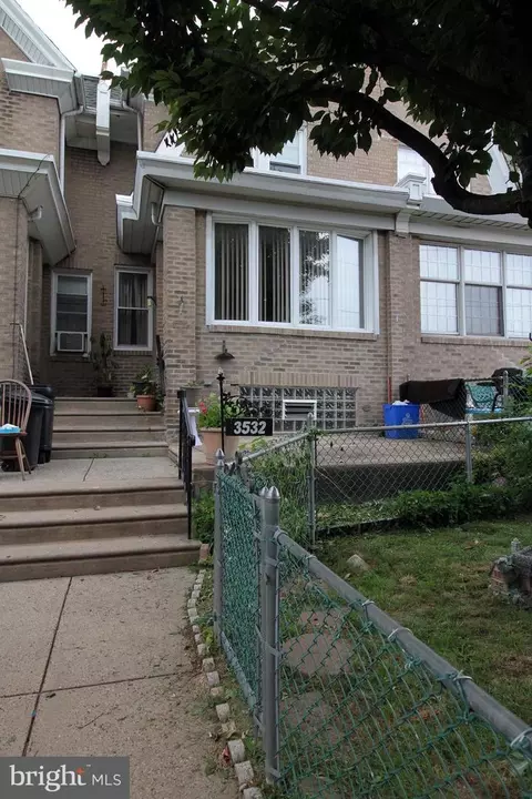 3532 Vista St, Philadelphia, PA 19136