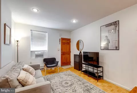 1113 S Clifton St, Philadelphia, PA 19147
