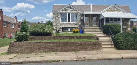 3817 Karen St, Philadelphia, PA 19114