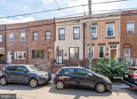 1038 Jackson St, Philadelphia, PA 19148